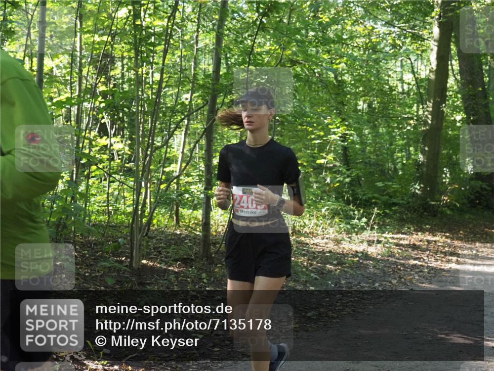 22.09.2024 - 32. Volkslauf durch das schöne Alstertal Miley Keyser http://msf.ph/oto/7135178 22.09.2024 10:49:17 Laufen 2405 meine-sportfotos.de