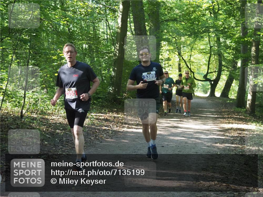22.09.2024 - 32. Volkslauf durch das schöne Alstertal Miley Keyser http://msf.ph/oto/7135199 22.09.2024 10:49:10 Laufen 3389, 2355, 2482 meine-sportfotos.de