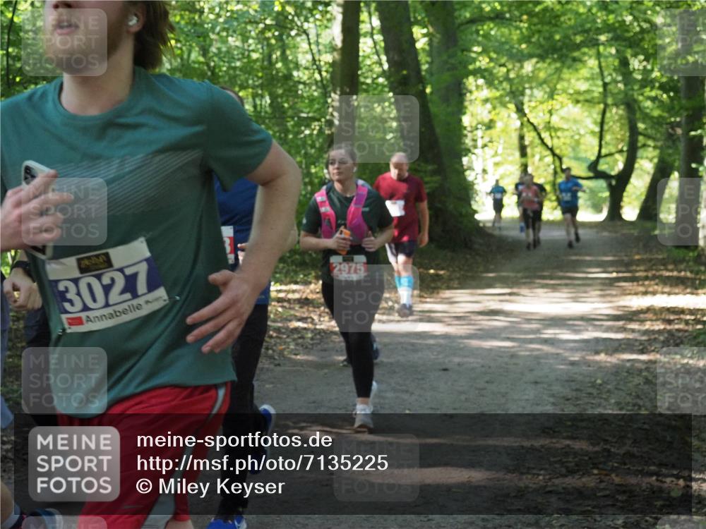 22.09.2024 - 32. Volkslauf durch das schöne Alstertal Miley Keyser http://msf.ph/oto/7135225 22.09.2024 10:49:00 Laufen 3027, 237, 2975 meine-sportfotos.de