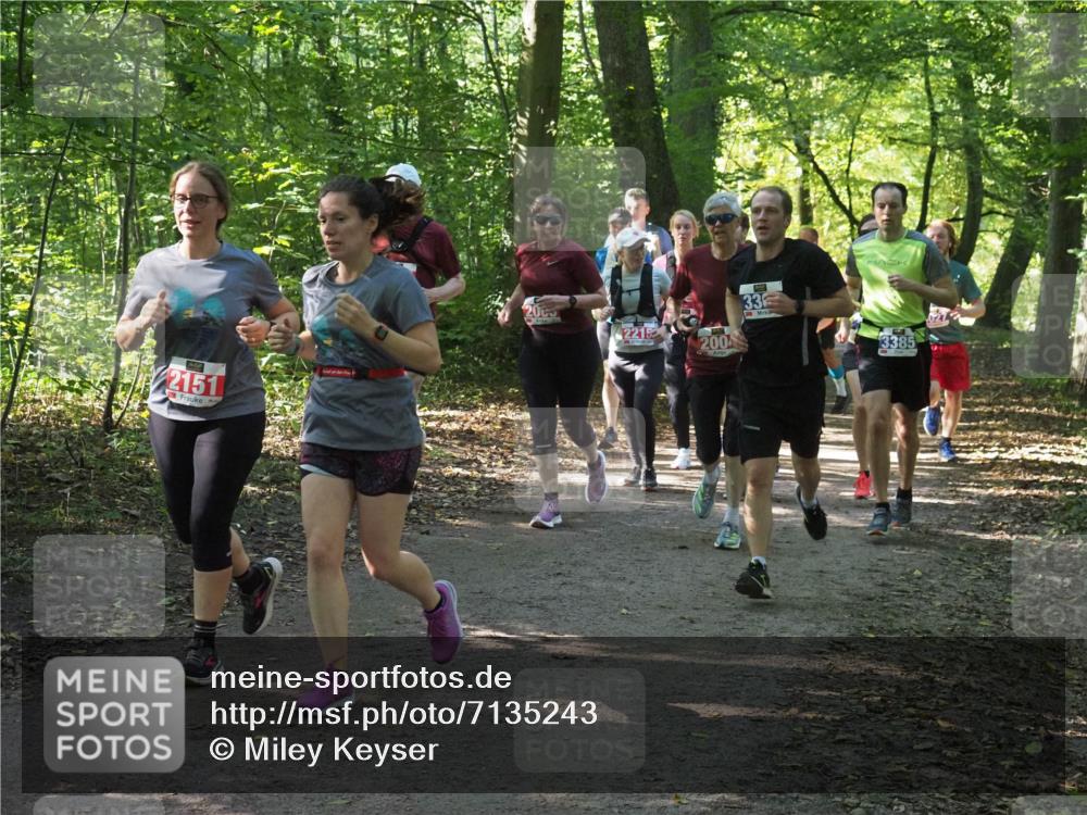 22.09.2024 - 32. Volkslauf durch das schöne Alstertal Miley Keyser http://msf.ph/oto/7135243 22.09.2024 10:48:56 Laufen 2151, 2005, 2215, 2004, 33, 027, 3385 meine-sportfotos.de