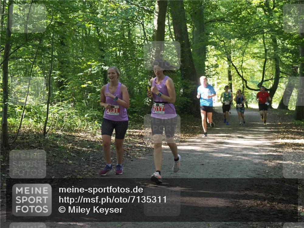 22.09.2024 - 32. Volkslauf durch das schöne Alstertal Miley Keyser http://msf.ph/oto/7135311 22.09.2024 10:48:25 Laufen 131, 217 meine-sportfotos.de