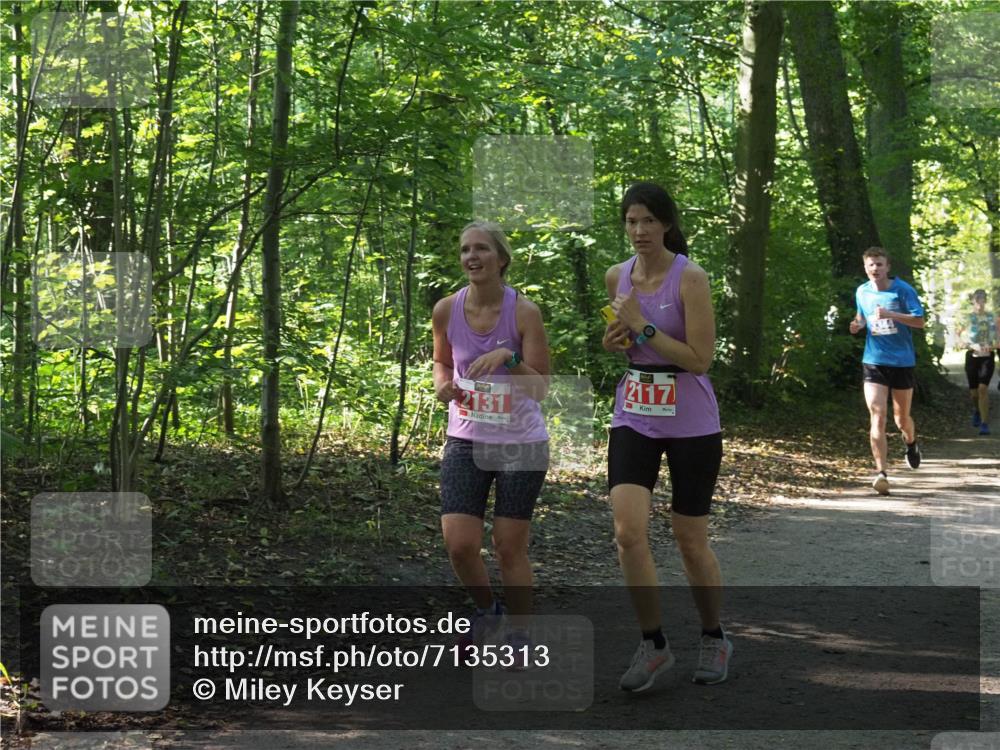 22.09.2024 - 32. Volkslauf durch das schöne Alstertal Miley Keyser http://msf.ph/oto/7135313 22.09.2024 10:48:26 Laufen 2131, 2117 meine-sportfotos.de