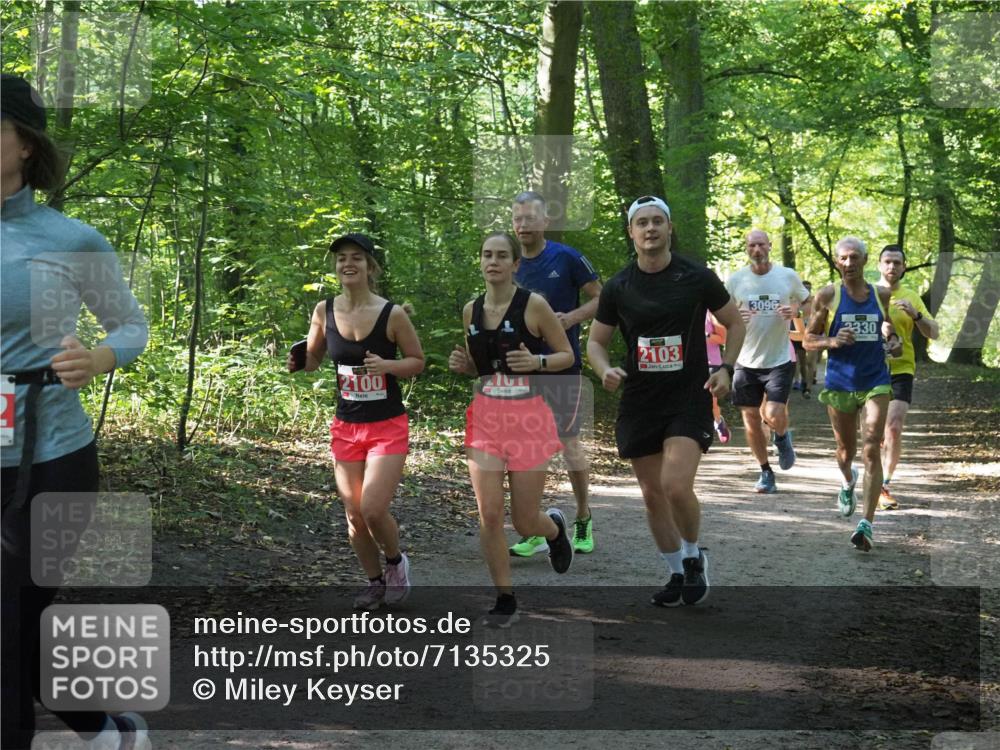 22.09.2024 - 32. Volkslauf durch das schöne Alstertal Miley Keyser http://msf.ph/oto/7135325 22.09.2024 10:48:22 Laufen 2100, 2103, 3096, 2330 meine-sportfotos.de