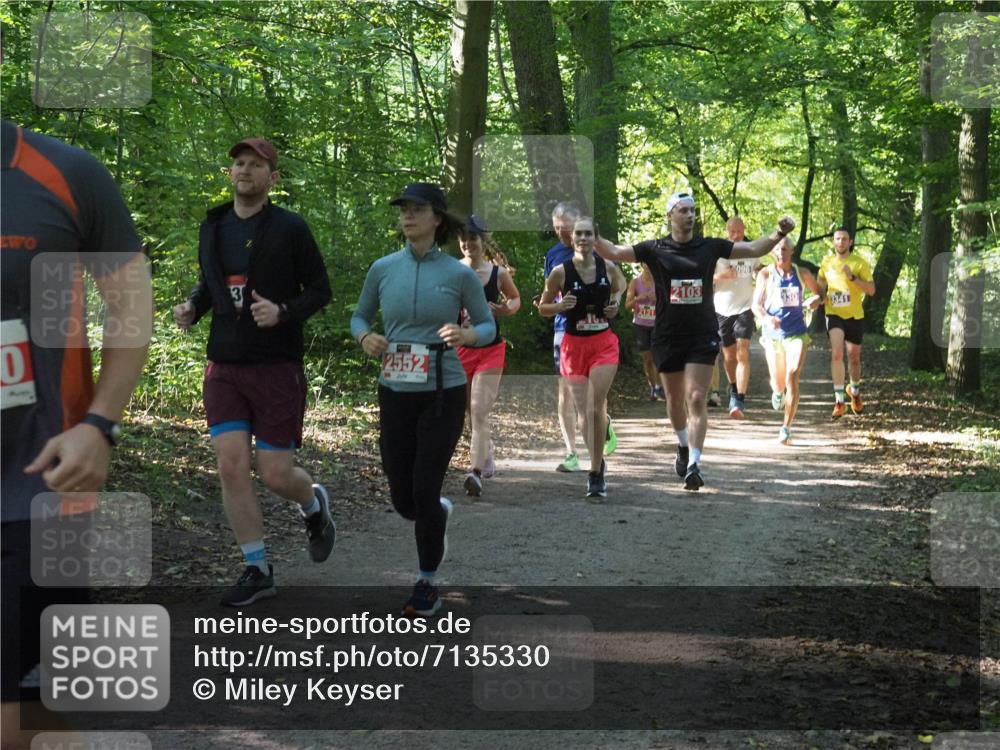 22.09.2024 - 32. Volkslauf durch das schöne Alstertal Miley Keyser http://msf.ph/oto/7135330 22.09.2024 10:48:20 Laufen 3, 0, 2552, 10, 2103, 096, 330 meine-sportfotos.de