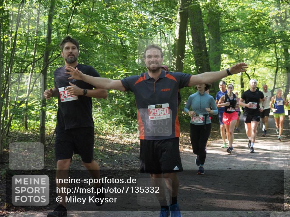22.09.2024 - 32. Volkslauf durch das schöne Alstertal Miley Keyser http://msf.ph/oto/7135332 22.09.2024 10:48:20 Laufen 245, 2960, 2552 meine-sportfotos.de