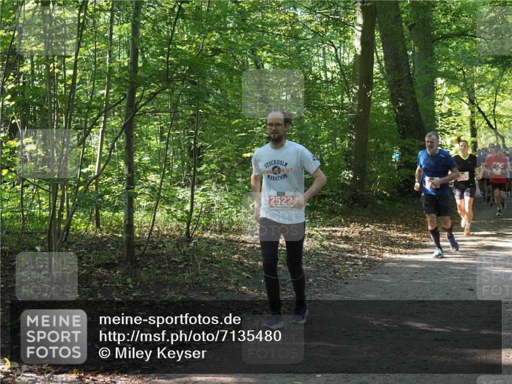 22.09.2024 - 32. Volkslauf durch das schöne Alstertal Miley Keyser http://msf.ph/oto/7135480 22.09.2024 10:47:21 Laufen 07, 2522 meine-sportfotos.de