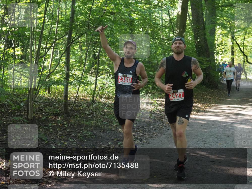 22.09.2024 - 32. Volkslauf durch das schöne Alstertal Miley Keyser http://msf.ph/oto/7135488 22.09.2024 10:47:14 Laufen 2380, 2427 meine-sportfotos.de