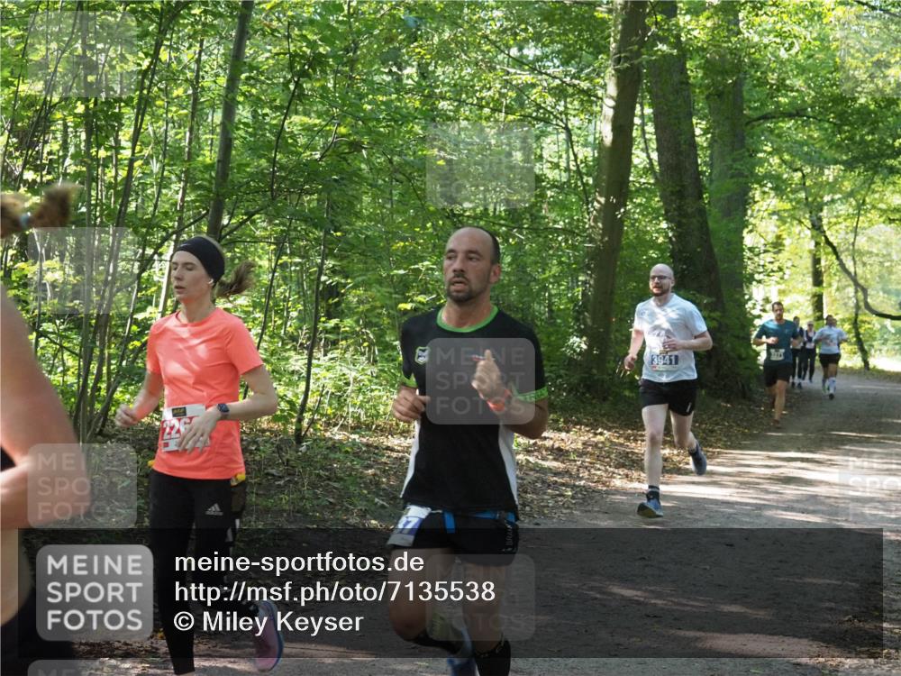 22.09.2024 - 32. Volkslauf durch das schöne Alstertal Miley Keyser http://msf.ph/oto/7135538 22.09.2024 10:46:50 Laufen 3941 meine-sportfotos.de