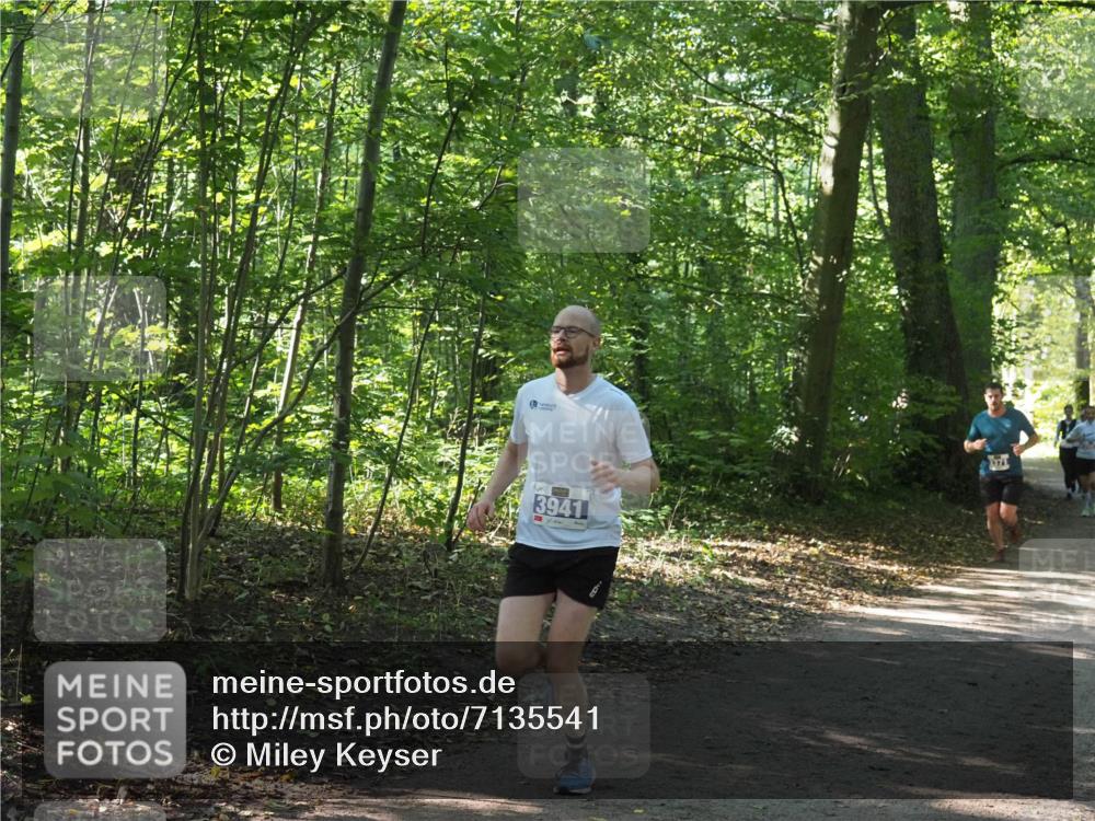 22.09.2024 - 32. Volkslauf durch das schöne Alstertal Miley Keyser http://msf.ph/oto/7135541 22.09.2024 10:46:51 Laufen 3941 meine-sportfotos.de