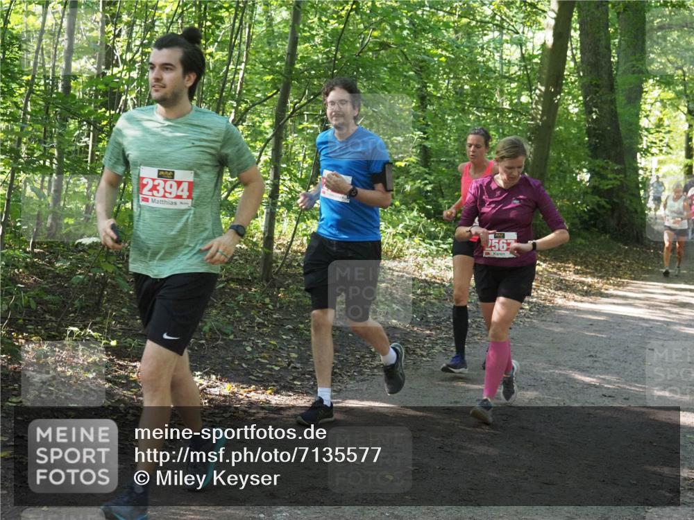 22.09.2024 - 32. Volkslauf durch das schöne Alstertal Miley Keyser http://msf.ph/oto/7135577 22.09.2024 10:46:37 Laufen 2394, 2567 meine-sportfotos.de