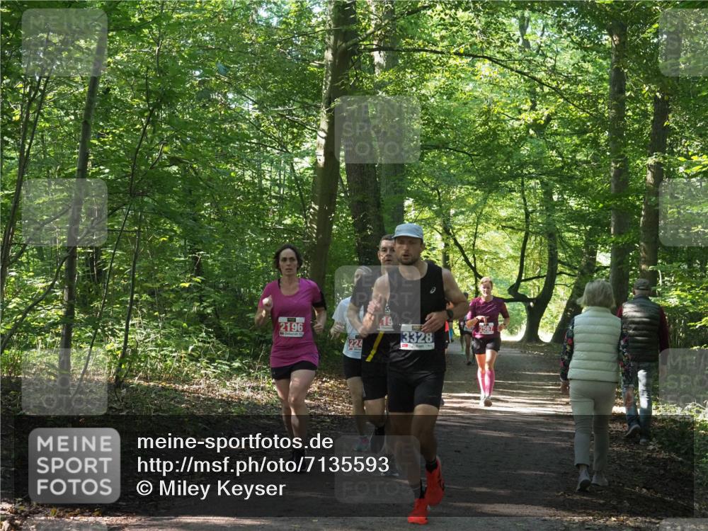 22.09.2024 - 32. Volkslauf durch das schöne Alstertal Miley Keyser http://msf.ph/oto/7135593 22.09.2024 10:46:33 Laufen 2196, 224, 19, 2567, 3328 meine-sportfotos.de