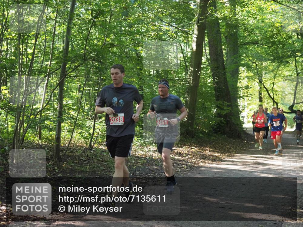 22.09.2024 - 32. Volkslauf durch das schöne Alstertal Miley Keyser http://msf.ph/oto/7135611 22.09.2024 10:46:24 Laufen 2038, 2451, 324 meine-sportfotos.de