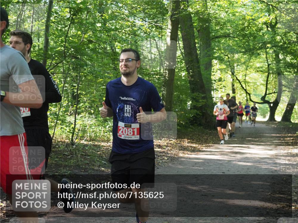 22.09.2024 - 32. Volkslauf durch das schöne Alstertal Miley Keyser http://msf.ph/oto/7135625 22.09.2024 10:46:18 Laufen 2, 2081 meine-sportfotos.de