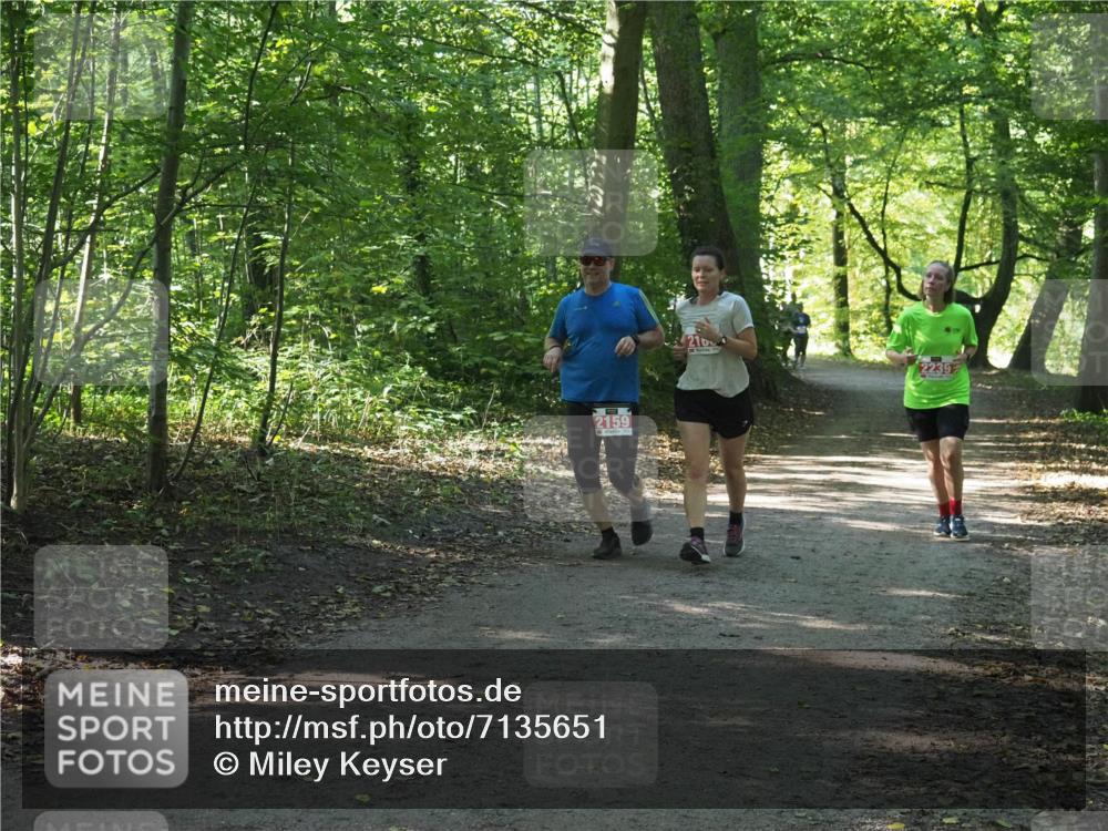 22.09.2024 - 32. Volkslauf durch das schöne Alstertal Miley Keyser http://msf.ph/oto/7135651 22.09.2024 10:46:01 Laufen 2159, 210, 2239 meine-sportfotos.de