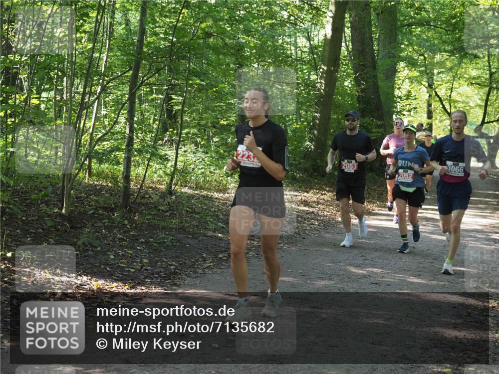 22.09.2024 - 32. Volkslauf durch das schöne Alstertal Miley Keyser http://msf.ph/oto/7135682 22.09.2024 10:45:49 Laufen 223, 2053, 2052, 3066 meine-sportfotos.de