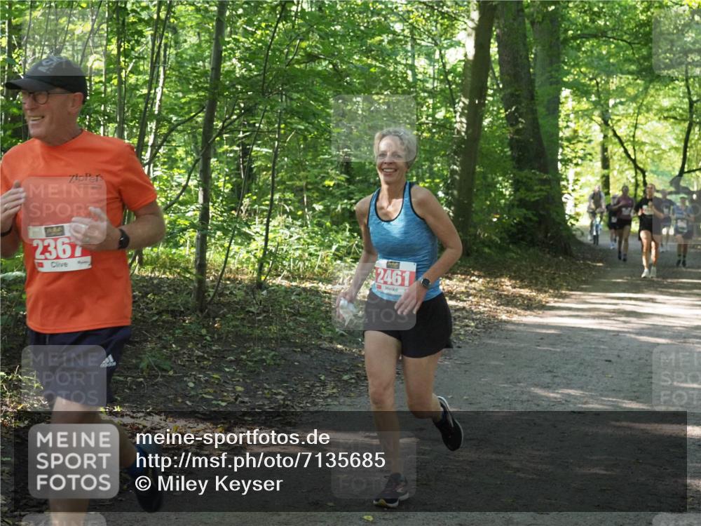 22.09.2024 - 32. Volkslauf durch das schöne Alstertal Miley Keyser http://msf.ph/oto/7135685 22.09.2024 10:45:43 Laufen 2367, 2461 meine-sportfotos.de