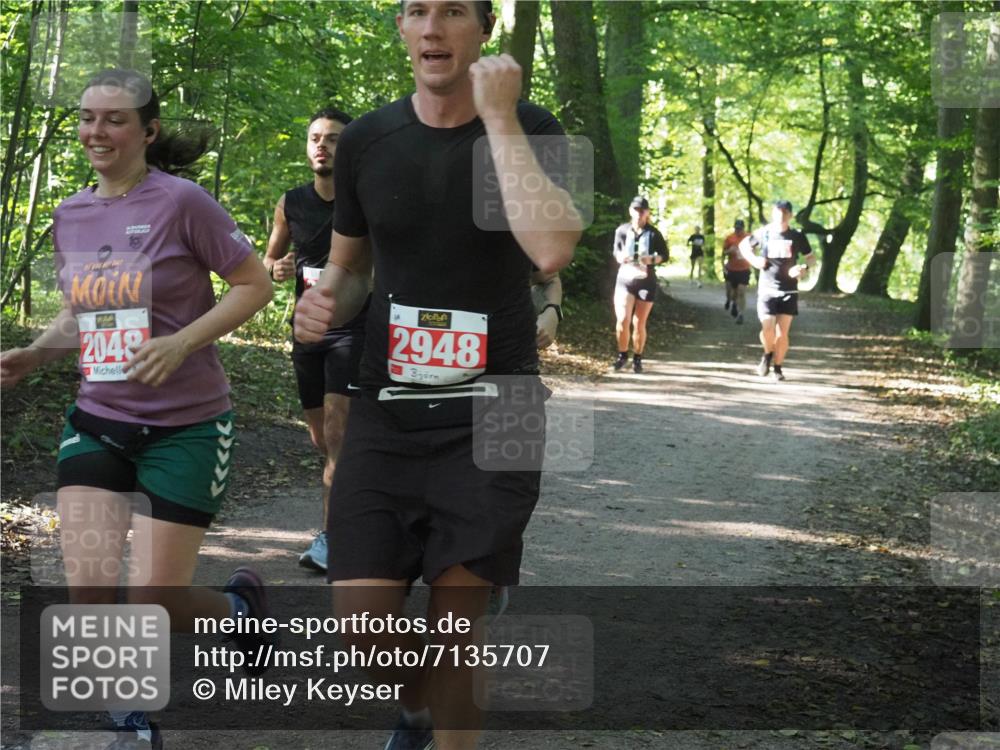 22.09.2024 - 32. Volkslauf durch das schöne Alstertal Miley Keyser http://msf.ph/oto/7135707 22.09.2024 10:45:34 Laufen 124, 2048, 2948 meine-sportfotos.de