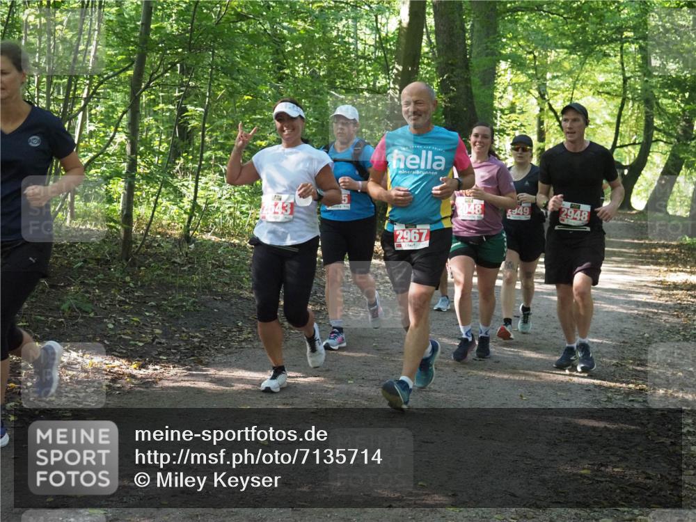 22.09.2024 - 32. Volkslauf durch das schöne Alstertal Miley Keyser http://msf.ph/oto/7135714 22.09.2024 10:45:32 Laufen 2967, 048, 49, 2948 meine-sportfotos.de