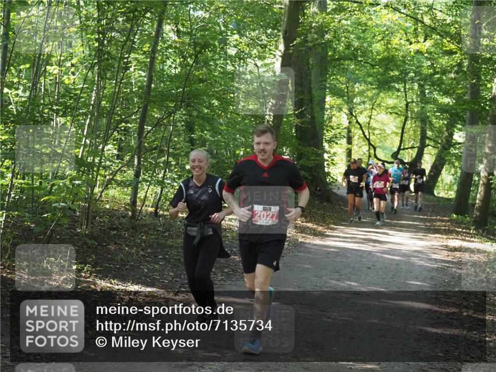 22.09.2024 - 32. Volkslauf durch das schöne Alstertal Miley Keyser http://msf.ph/oto/7135734 22.09.2024 10:45:25 Laufen 2027 meine-sportfotos.de