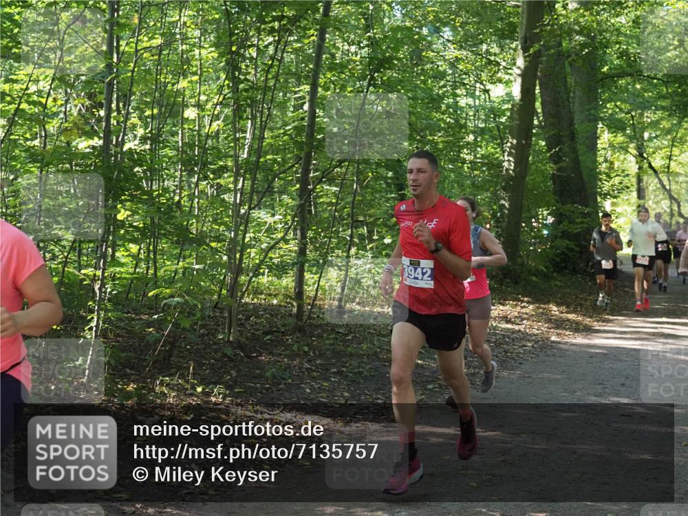 22.09.2024 - 32. Volkslauf durch das schöne Alstertal Miley Keyser http://msf.ph/oto/7135757 22.09.2024 10:45:13 Laufen 3942 meine-sportfotos.de