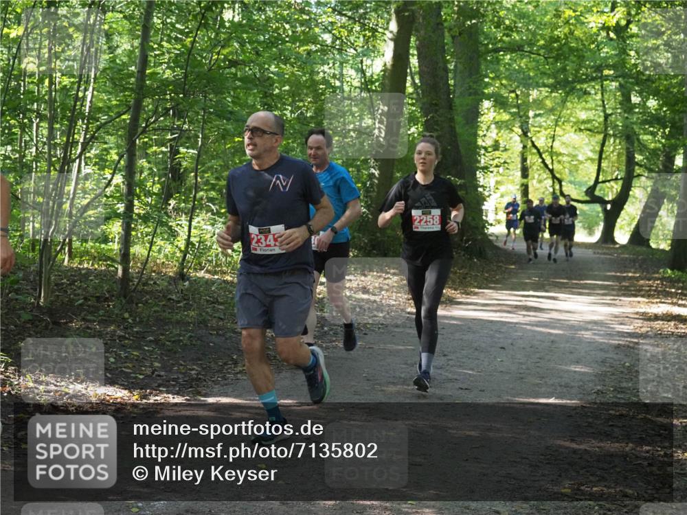 22.09.2024 - 32. Volkslauf durch das schöne Alstertal Miley Keyser http://msf.ph/oto/7135802 22.09.2024 10:44:53 Laufen 2345, 2258 meine-sportfotos.de