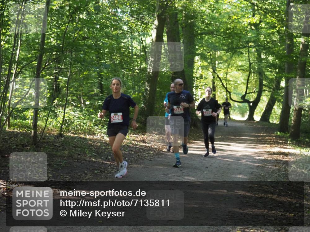 22.09.2024 - 32. Volkslauf durch das schöne Alstertal Miley Keyser http://msf.ph/oto/7135811 22.09.2024 10:44:51 Laufen 2460, 2343 meine-sportfotos.de