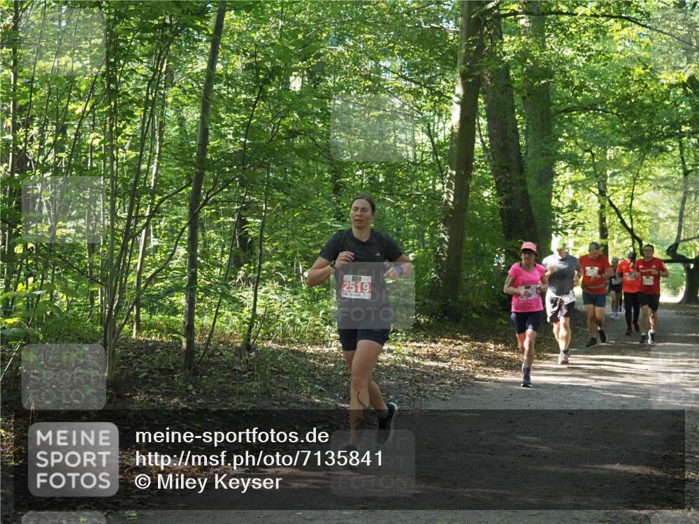 22.09.2024 - 32. Volkslauf durch das schöne Alstertal Miley Keyser http://msf.ph/oto/7135841 22.09.2024 10:44:42 Laufen 2519 meine-sportfotos.de