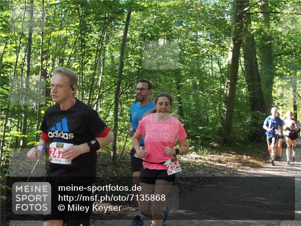 22.09.2024 - 32. Volkslauf durch das schöne Alstertal Miley Keyser http://msf.ph/oto/7135868 22.09.2024 10:44:29 Laufen 247, 254 meine-sportfotos.de