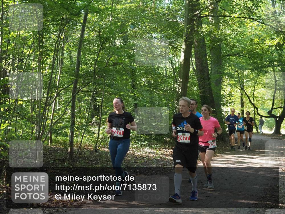 22.09.2024 - 32. Volkslauf durch das schöne Alstertal Miley Keyser http://msf.ph/oto/7135873 22.09.2024 10:44:27 Laufen 2271, 2477 meine-sportfotos.de