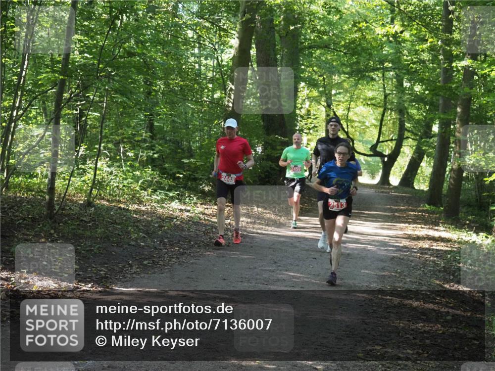 22.09.2024 - 32. Volkslauf durch das schöne Alstertal Miley Keyser http://msf.ph/oto/7136007 22.09.2024 10:43:21 Laufen 2448, 2459, 2513 meine-sportfotos.de