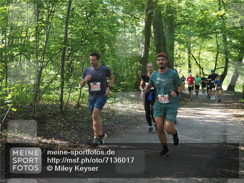 22.09.2024 - 32. Volkslauf durch das schöne Alstertal Miley Keyser http://msf.ph/oto/7136017 22.09.2024 10:43:16 Laufen 2059, 2062 meine-sportfotos.de