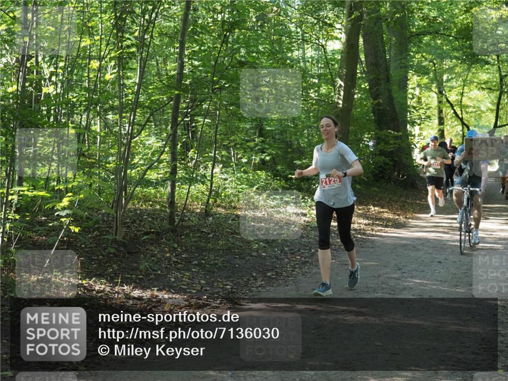 22.09.2024 - 32. Volkslauf durch das schöne Alstertal Miley Keyser http://msf.ph/oto/7136030 22.09.2024 10:43:10 Laufen 2125, 2321 meine-sportfotos.de