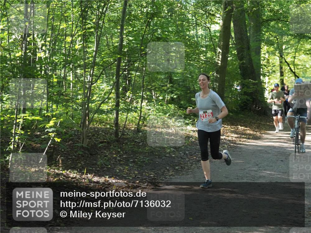 22.09.2024 - 32. Volkslauf durch das schöne Alstertal Miley Keyser http://msf.ph/oto/7136032 22.09.2024 10:43:10 Laufen 2125 meine-sportfotos.de