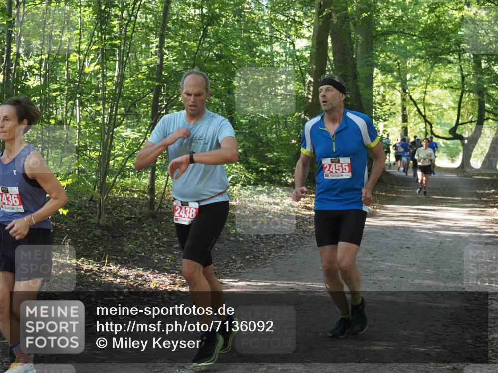 22.09.2024 - 32. Volkslauf durch das schöne Alstertal Miley Keyser http://msf.ph/oto/7136092 22.09.2024 10:42:31 Laufen 436, 2438, 2455 meine-sportfotos.de
