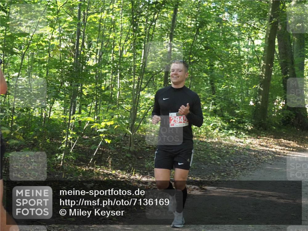 22.09.2024 - 32. Volkslauf durch das schöne Alstertal Miley Keyser http://msf.ph/oto/7136169 22.09.2024 10:42:02 Laufen 2945 meine-sportfotos.de