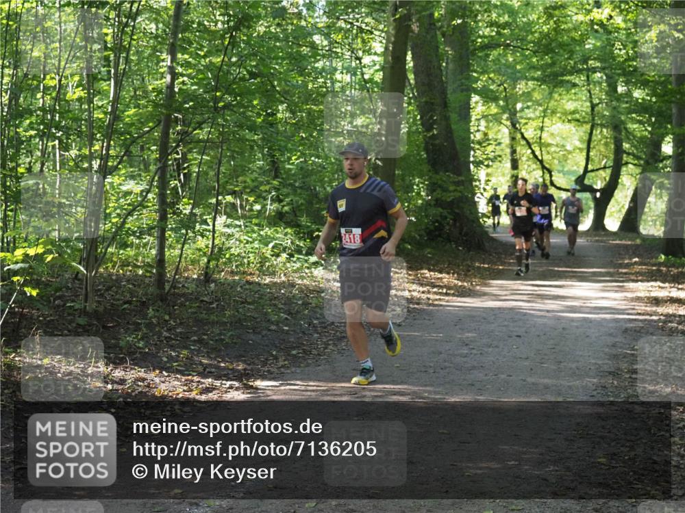 22.09.2024 - 32. Volkslauf durch das schöne Alstertal Miley Keyser http://msf.ph/oto/7136205 22.09.2024 10:41:49 Laufen 2418 meine-sportfotos.de