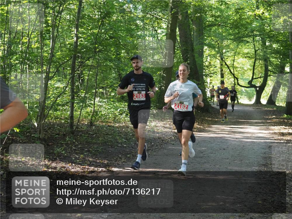 22.09.2024 - 32. Volkslauf durch das schöne Alstertal Miley Keyser http://msf.ph/oto/7136217 22.09.2024 10:41:45 Laufen 2163, 3, 2162 meine-sportfotos.de
