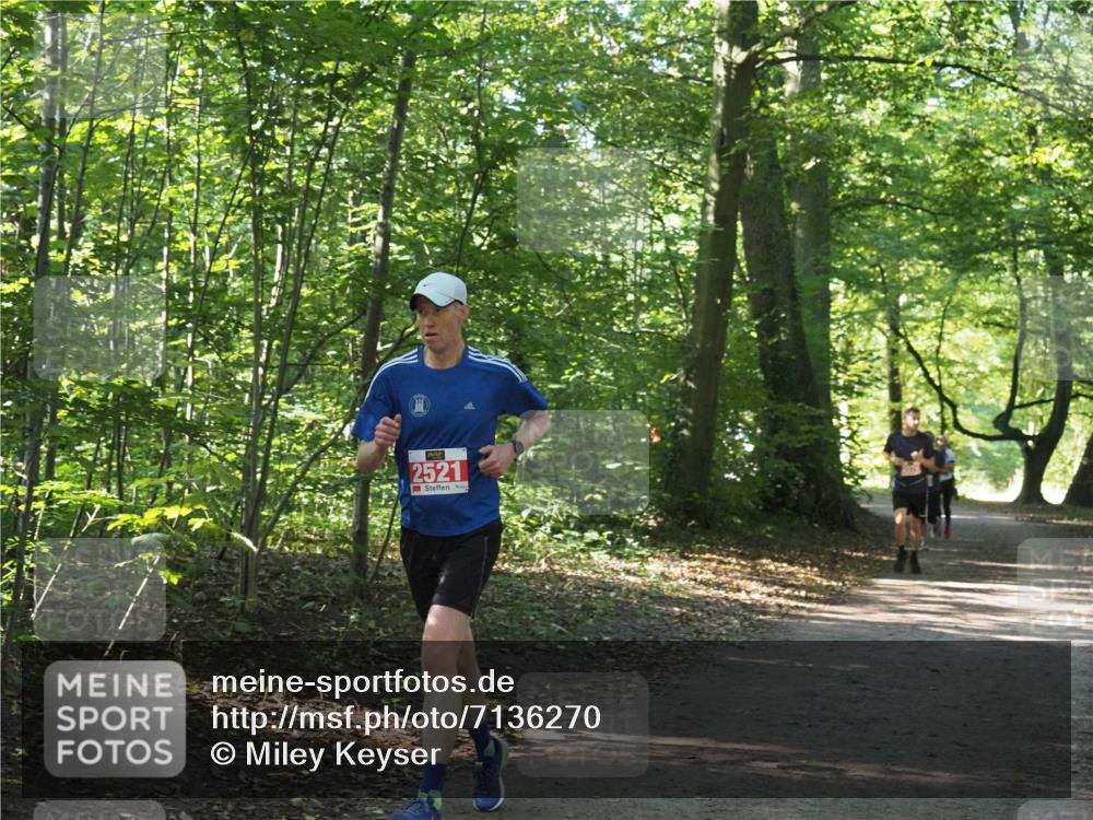 22.09.2024 - 32. Volkslauf durch das schöne Alstertal Miley Keyser http://msf.ph/oto/7136270 22.09.2024 10:41:18 Laufen 2521 meine-sportfotos.de