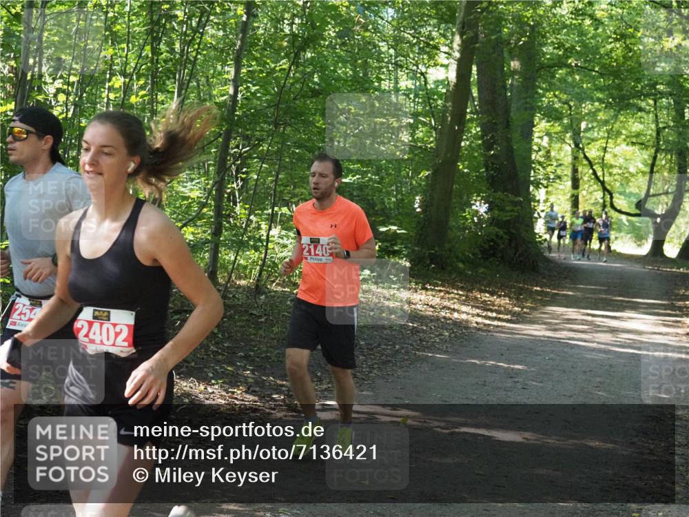 22.09.2024 - 32. Volkslauf durch das schöne Alstertal Miley Keyser http://msf.ph/oto/7136421 22.09.2024 10:39:56 Laufen 254, 2402, 2140 meine-sportfotos.de