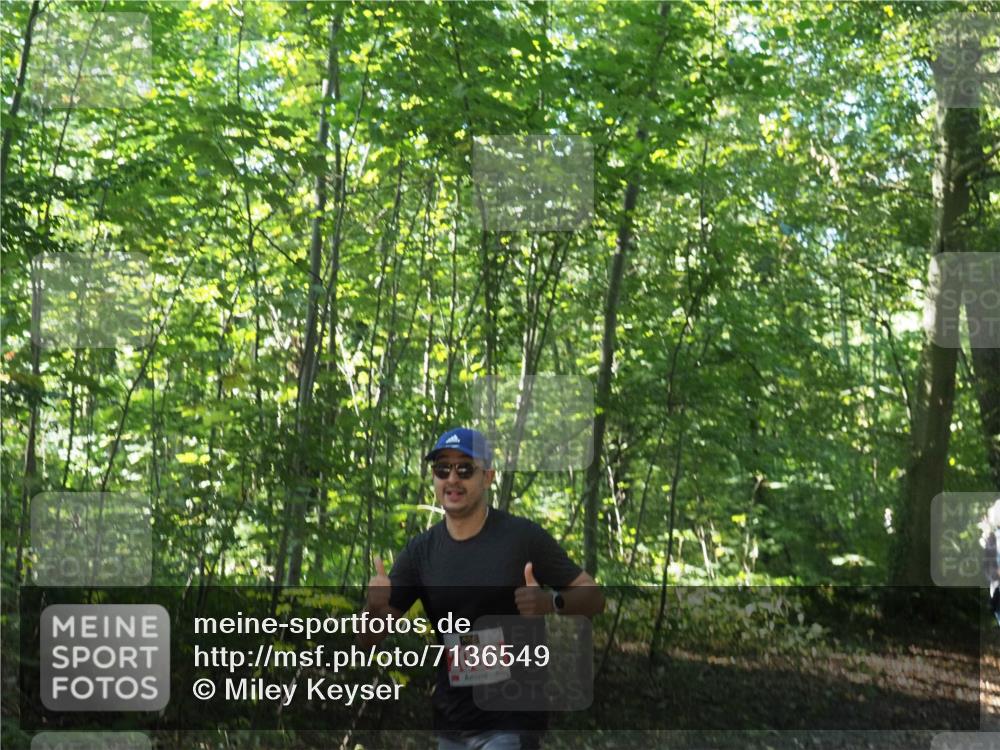 22.09.2024 - 32. Volkslauf durch das schöne Alstertal Miley Keyser http://msf.ph/oto/7136549 22.09.2024 10:38:58 Laufen 2050 meine-sportfotos.de