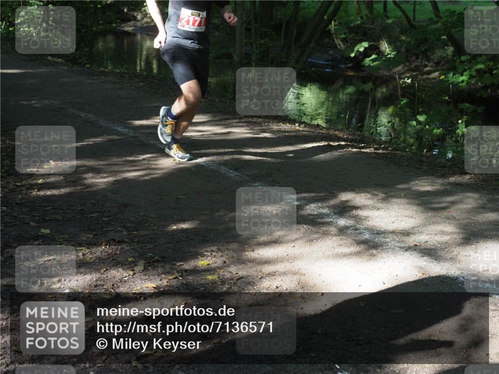 22.09.2024 - 32. Volkslauf durch das schöne Alstertal Miley Keyser http://msf.ph/oto/7136571 22.09.2024 10:38:51 Laufen 2171 meine-sportfotos.de