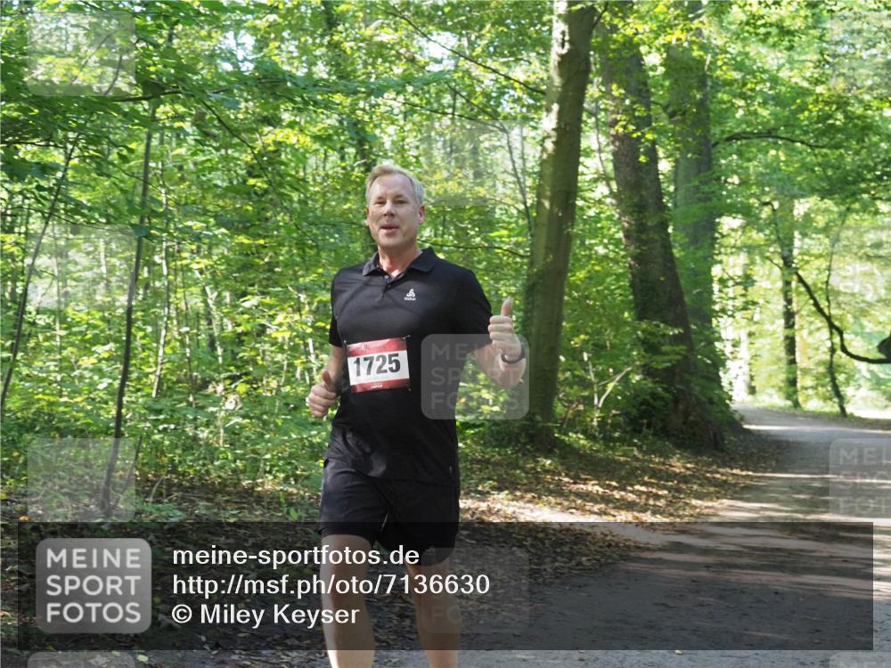22.09.2024 - 32. Volkslauf durch das schöne Alstertal Miley Keyser http://msf.ph/oto/7136630 22.09.2024 10:28:23 Laufen 1725 meine-sportfotos.de