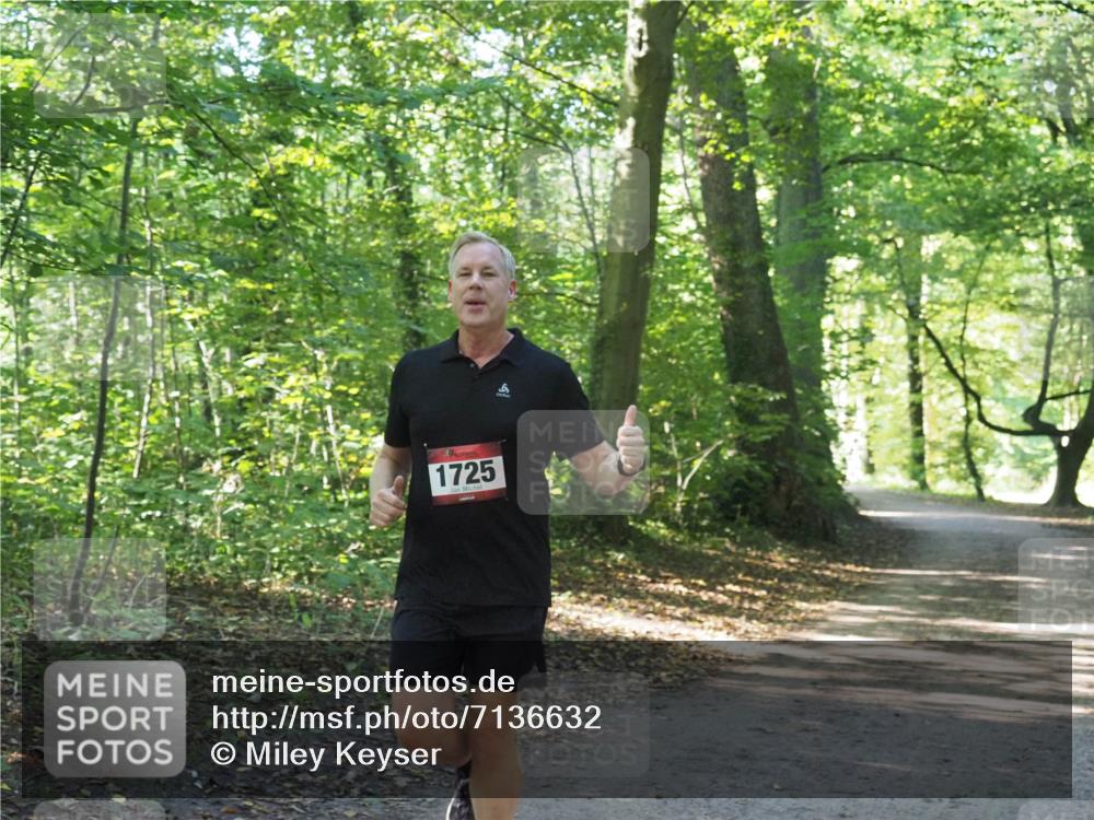 22.09.2024 - 32. Volkslauf durch das schöne Alstertal Miley Keyser http://msf.ph/oto/7136632 22.09.2024 10:28:23 Laufen 1725 meine-sportfotos.de