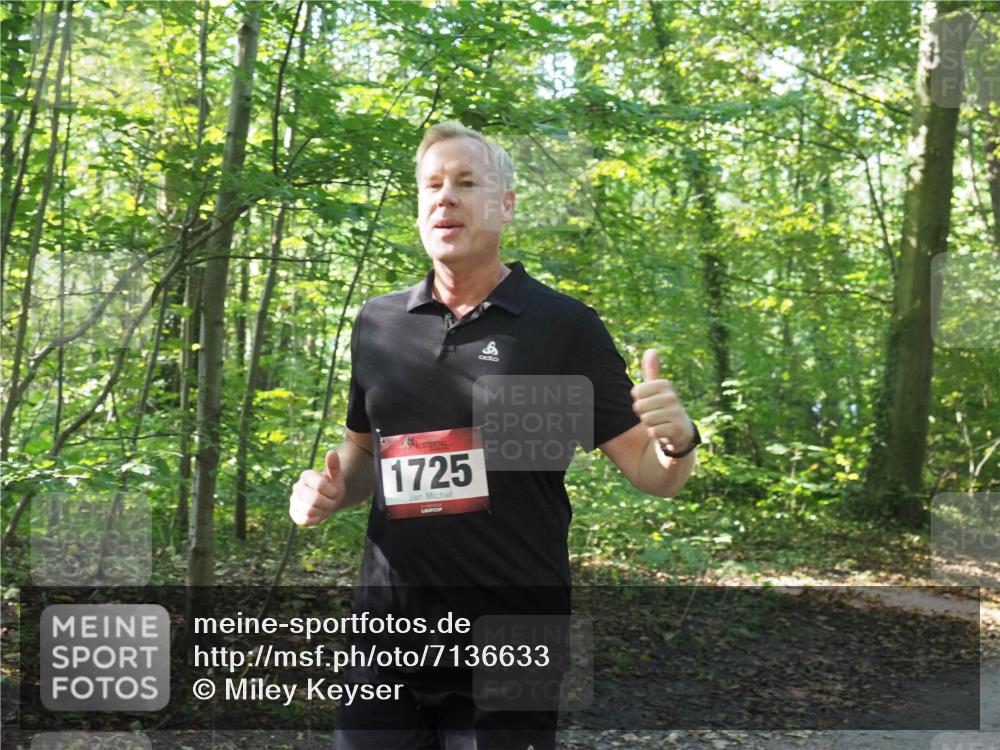 22.09.2024 - 32. Volkslauf durch das schöne Alstertal Miley Keyser http://msf.ph/oto/7136633 22.09.2024 10:28:24 Laufen 1725 meine-sportfotos.de