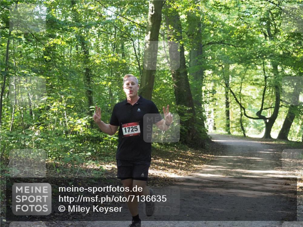 22.09.2024 - 32. Volkslauf durch das schöne Alstertal Miley Keyser http://msf.ph/oto/7136635 22.09.2024 10:28:23 Laufen 1725 meine-sportfotos.de