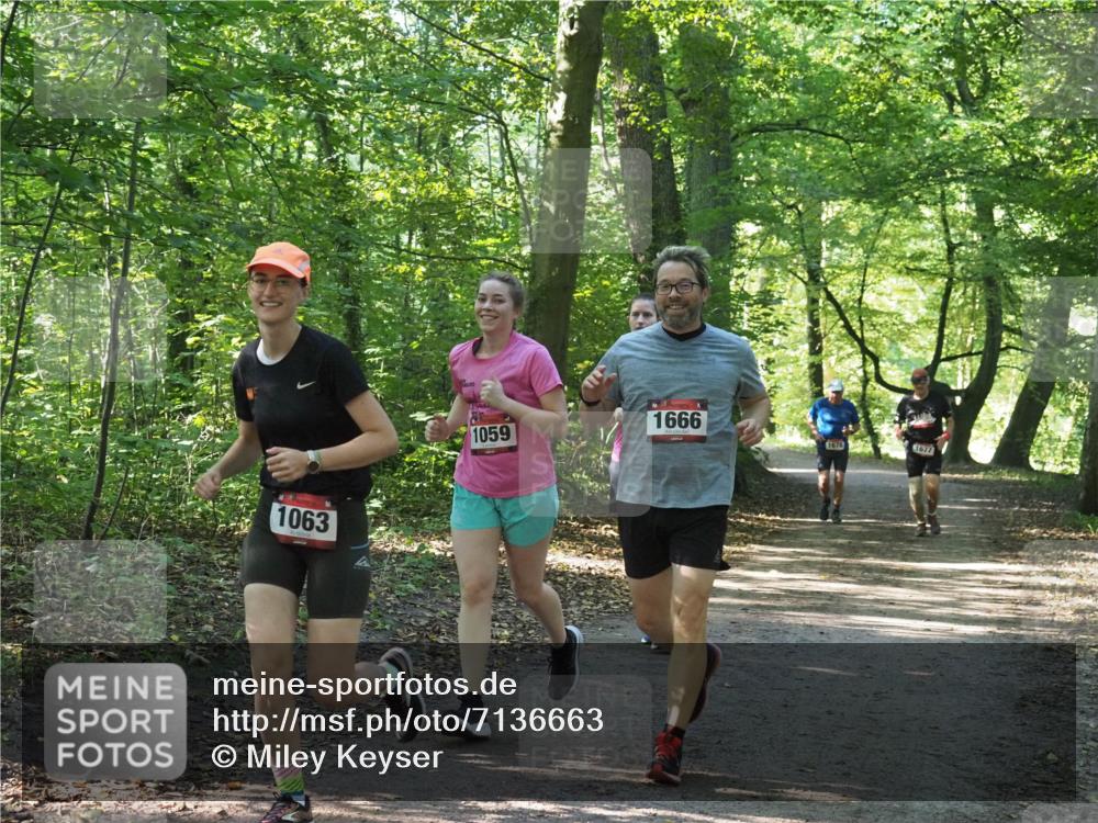 22.09.2024 - 32. Volkslauf durch das schöne Alstertal Miley Keyser http://msf.ph/oto/7136663 22.09.2024 10:27:40 Laufen 1063, 1059, 1666, 1678, 1677 meine-sportfotos.de