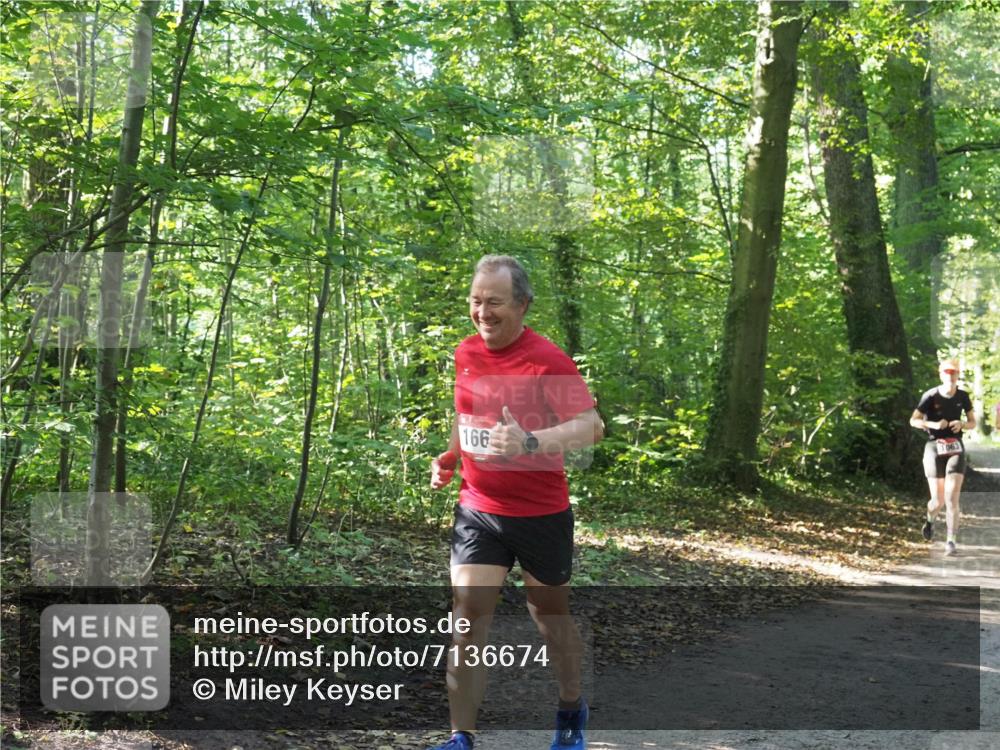 22.09.2024 - 32. Volkslauf durch das schöne Alstertal Miley Keyser http://msf.ph/oto/7136674 22.09.2024 10:27:36 Laufen 166 meine-sportfotos.de