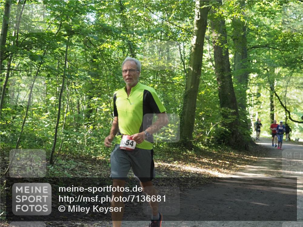 22.09.2024 - 32. Volkslauf durch das schöne Alstertal Miley Keyser http://msf.ph/oto/7136681 22.09.2024 10:27:24 Laufen 1054 meine-sportfotos.de