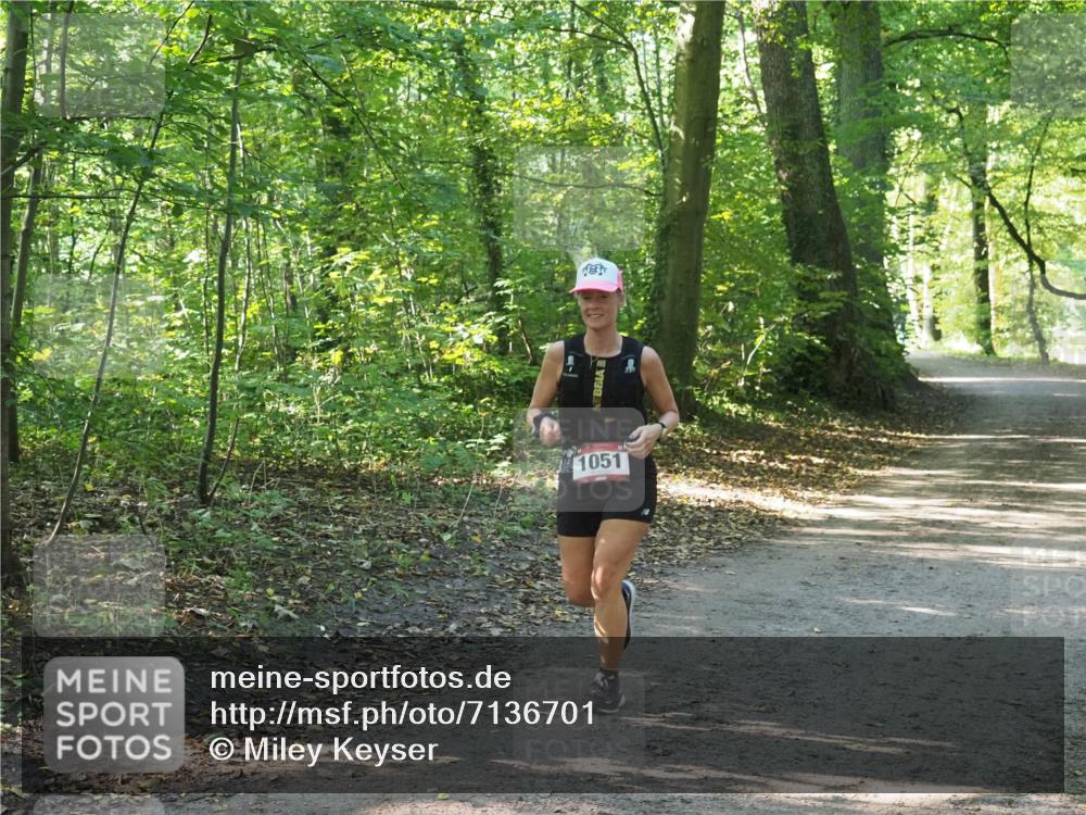 22.09.2024 - 32. Volkslauf durch das schöne Alstertal Miley Keyser http://msf.ph/oto/7136701 22.09.2024 10:26:40 Laufen 1051 meine-sportfotos.de