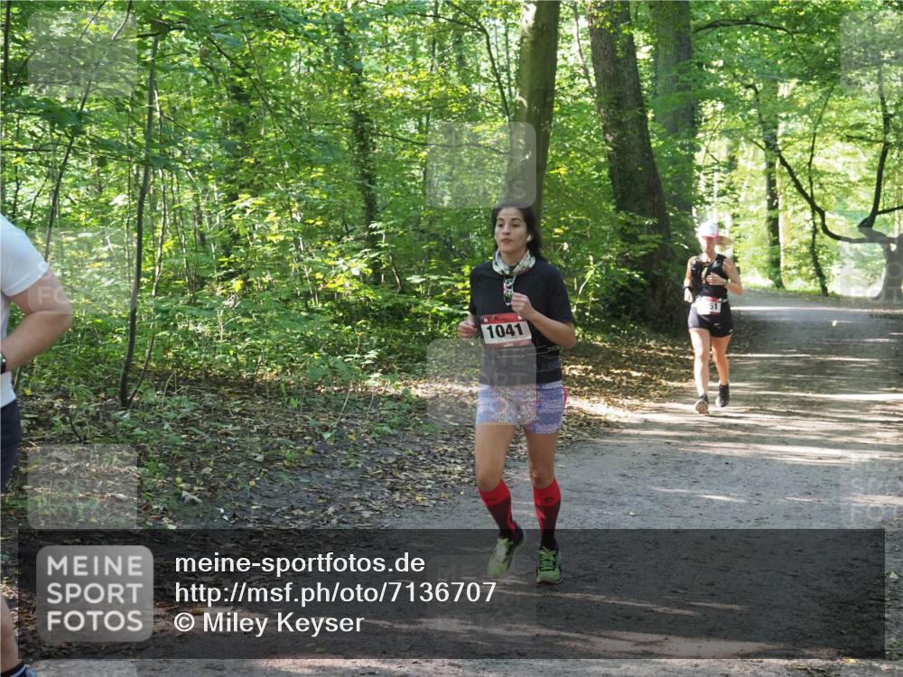 22.09.2024 - 32. Volkslauf durch das schöne Alstertal Miley Keyser http://msf.ph/oto/7136707 22.09.2024 10:26:37 Laufen 1041, 51 meine-sportfotos.de